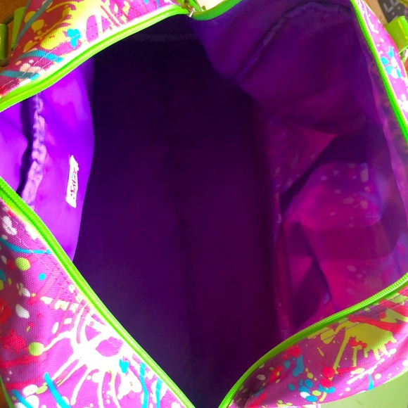 Justice tie-dye rolling suitcase - Picture 5 of 8